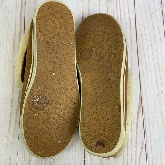 UGG Boot Shoes Size 9 - Picture 5 of 6